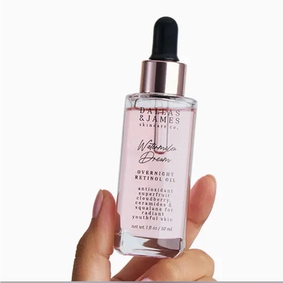 DALLAS & JAMES Skincare Watermelon Beam Retinol Oil - Picture 1 of 8